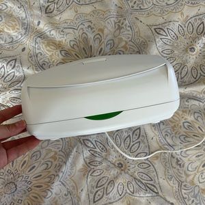 Baby wipe warmer